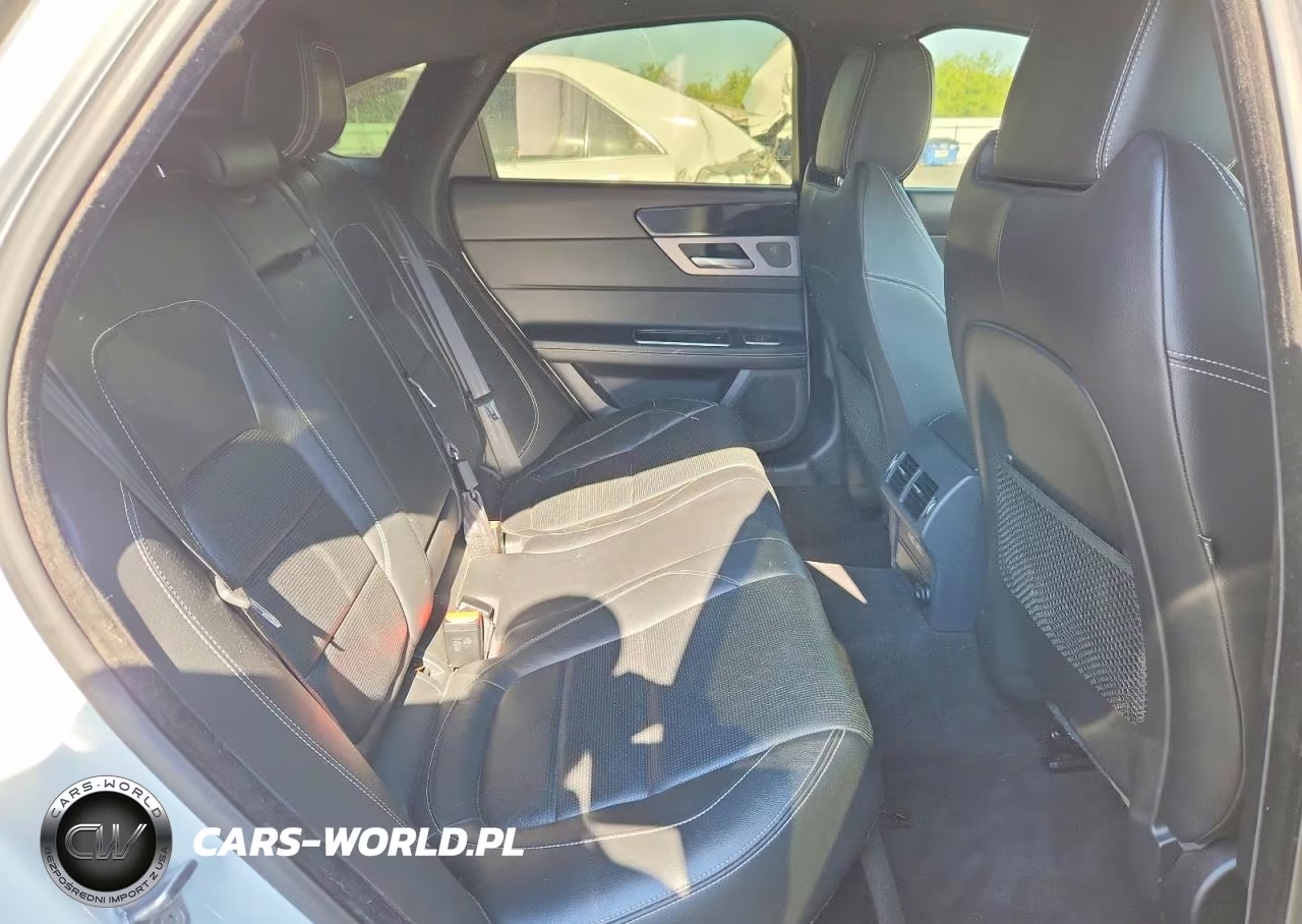 2016 Jaguar Xf R - Sport VIN:SAJBF4BV5GCY16283 - 10