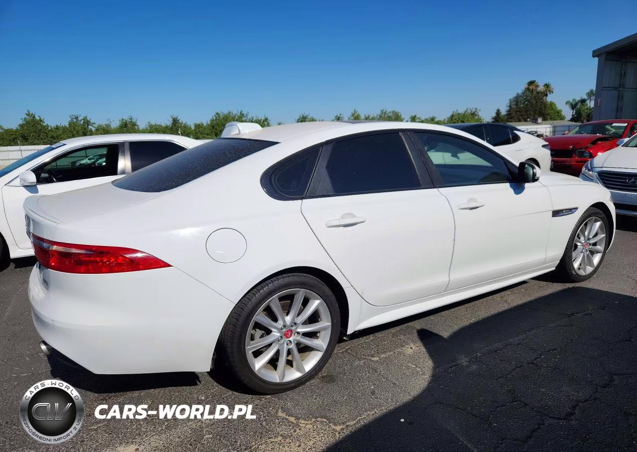 2016 Jaguar Xf R - Sport VIN:SAJBF4BV5GCY16283 - 3