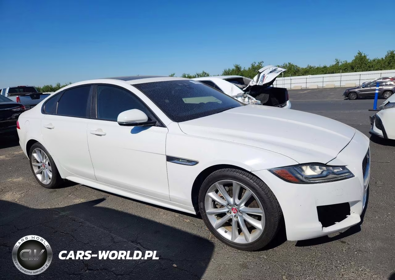 2016 Jaguar Xf R - Sport VIN:SAJBF4BV5GCY16283 - 4