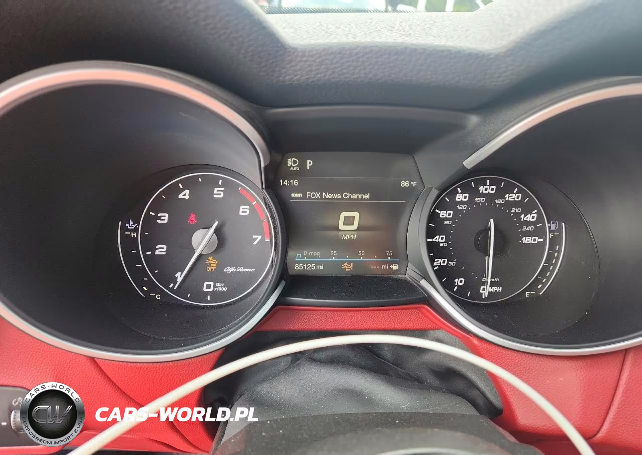 2020 Alfa Romeo Stelvio VIN:ZASPAJAN7L7C88825 - 9