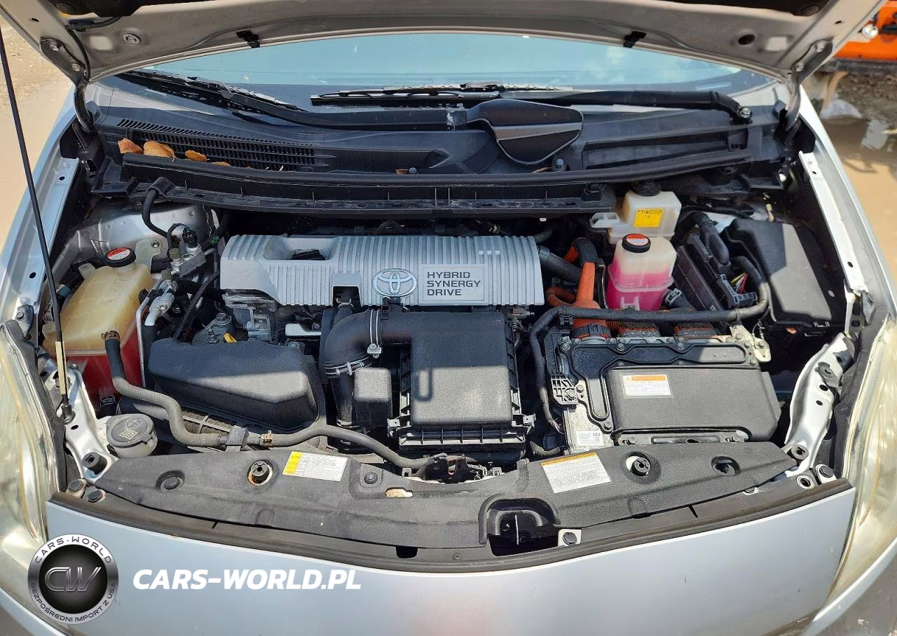 2015 Toyota Prius Two VIN:JTDKN3DU9F2003792 - 11