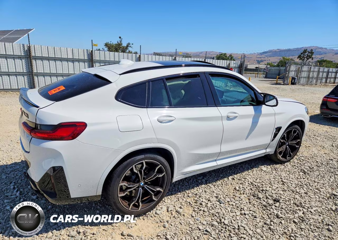 2024 BMW X4 M VIN:5YM23EC01R9U35960 - 3