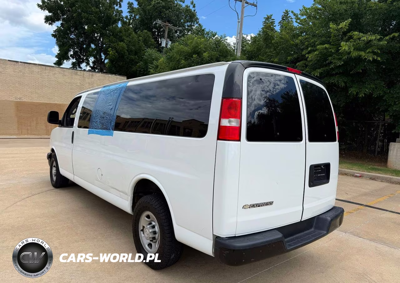 2017 Chevrolet Express G3500 Ls VIN:1GAZGNFF6H1310163 - 3