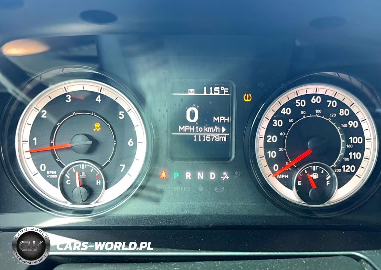 2020 Ram 1500 Classic Tradesman VIN:1C6RR6FG1LS128137 - 8