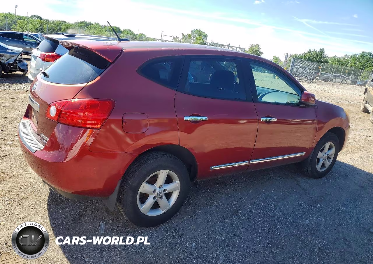 2013 Nissan Rogue S VIN:JN8AS5MV5DW645705 - 3