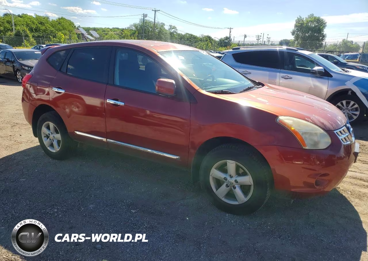 2013 Nissan Rogue S VIN:JN8AS5MV5DW645705 - 4
