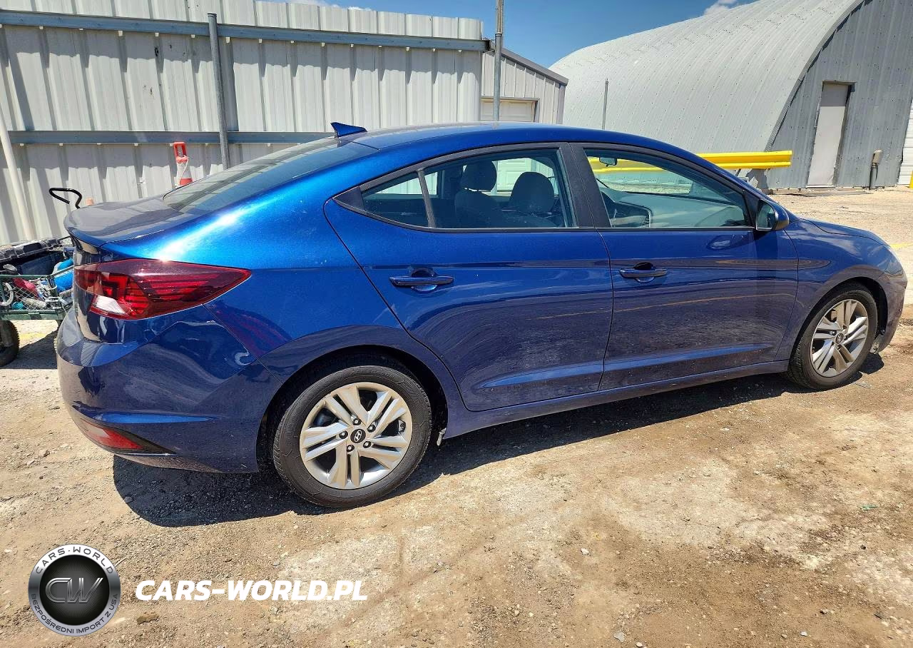 2019 Hyundai Elantra Sel VIN:5NPD84LF0KH482685 - 3
