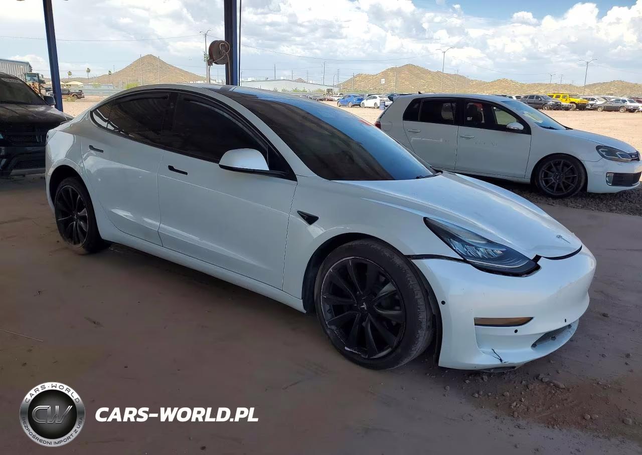 2020 Tesla Model 3 VIN:5YJ3E1EBXLF646361 - 4