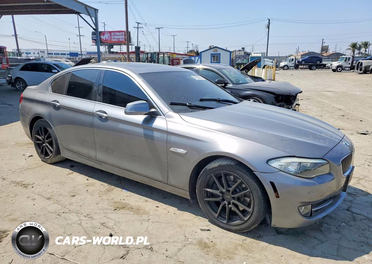 2013 BMW 528 I VIN:WBAXG5C53DD233011 - 4
