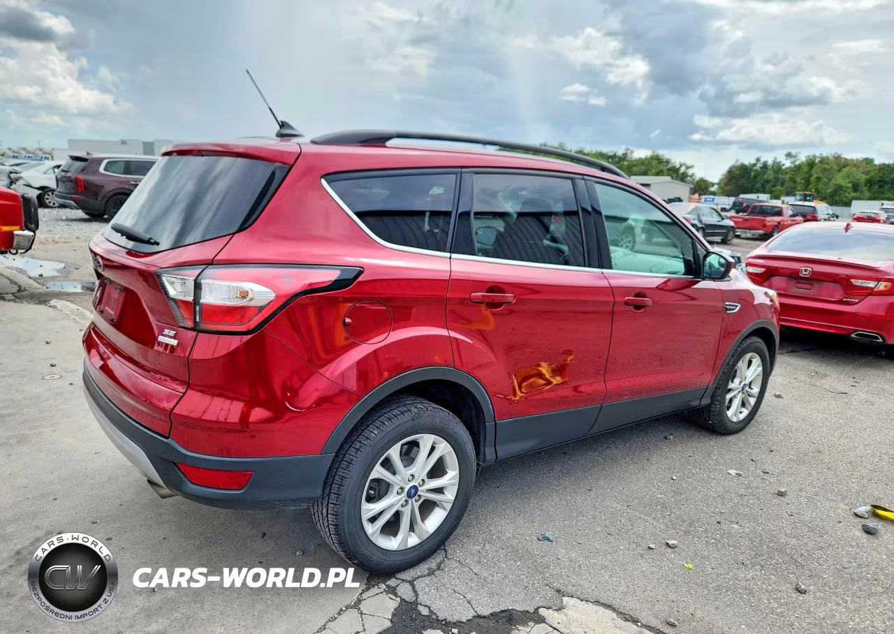 2018 Ford Escape Se VIN:1FMCU0GD2JUC69231 - 3