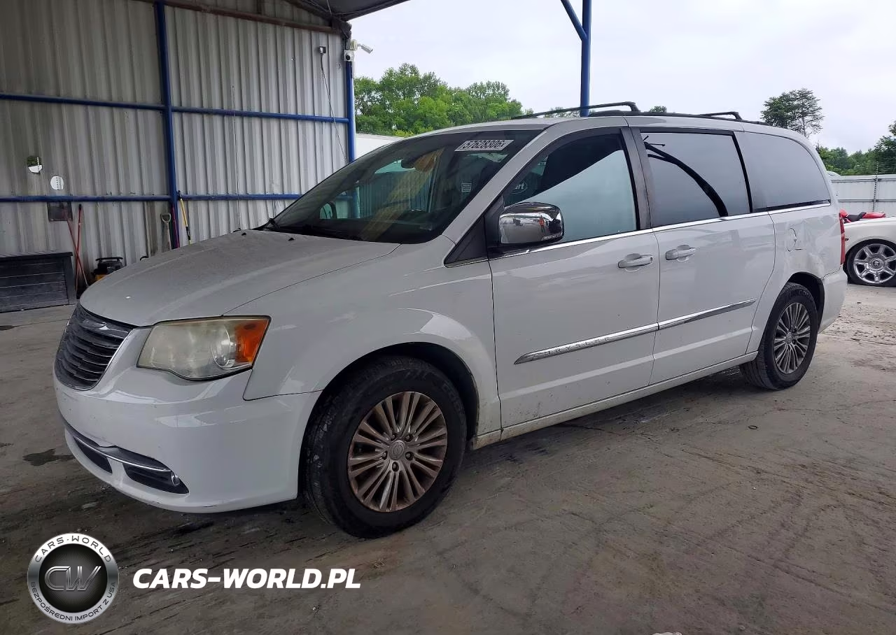 2014 Chrysler Town & Country Touring L – zdjęcie 1 z 12