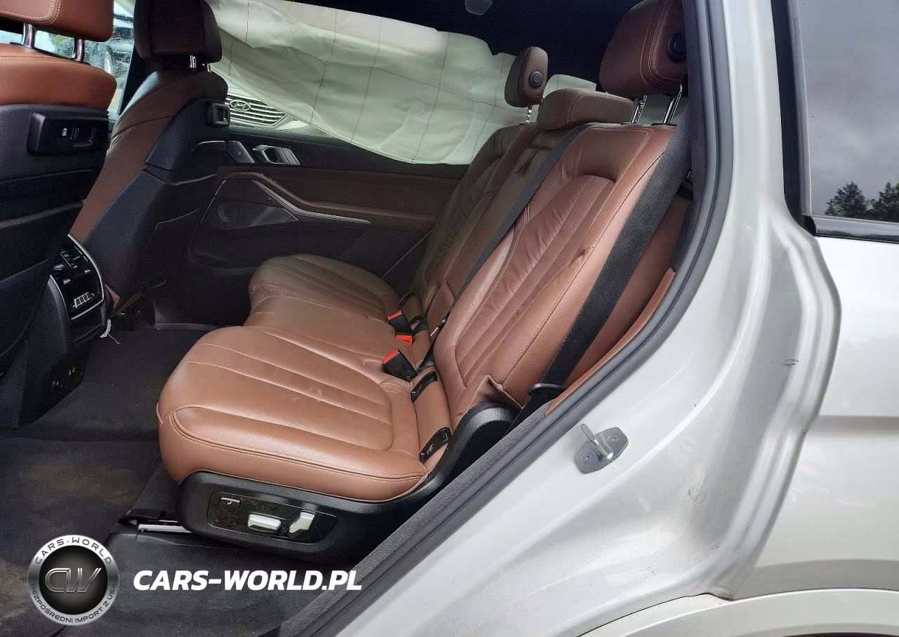 2019 BMW X7 xDrive40I VIN:5UXCW2C52KL088984 - 11