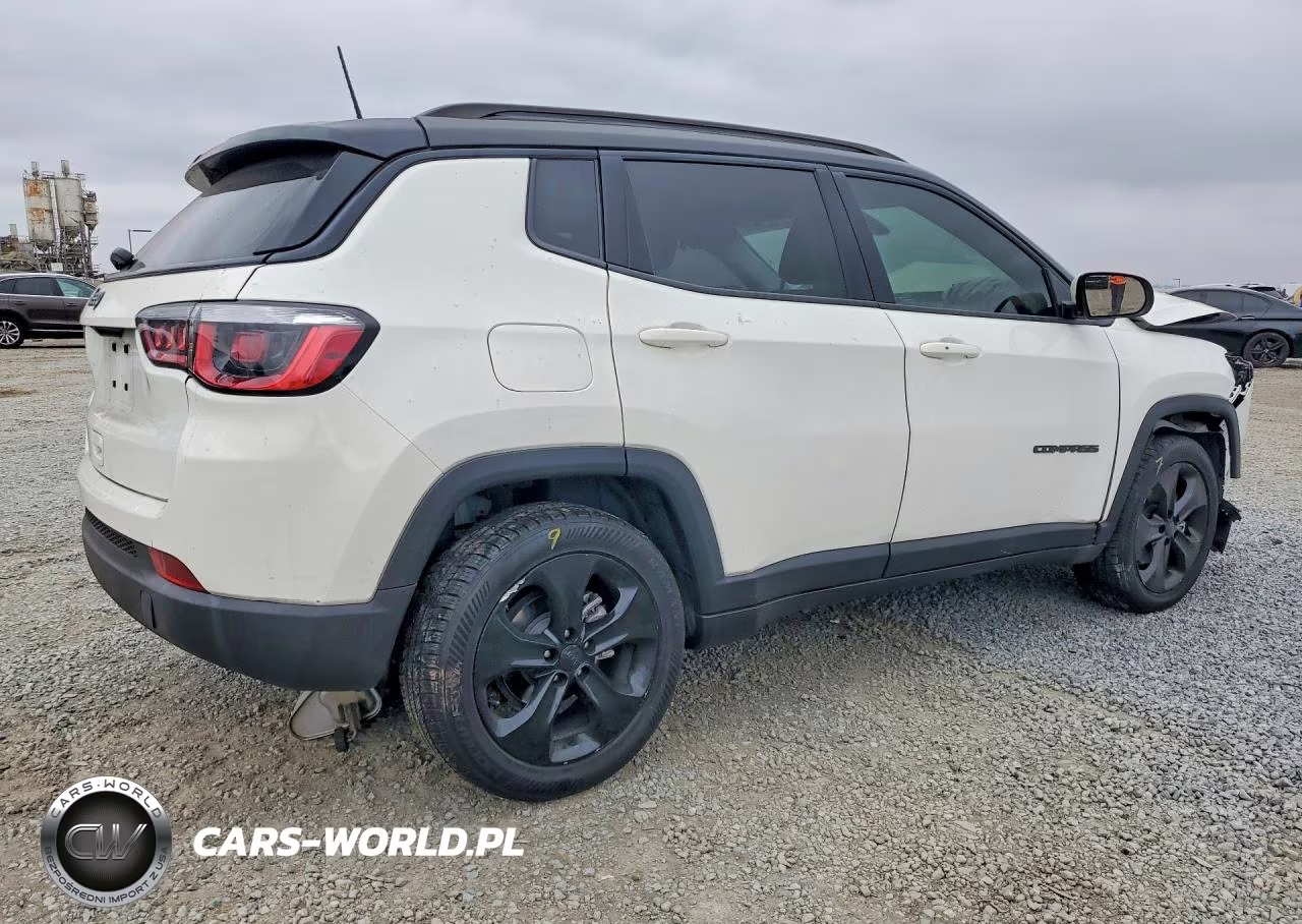 2020 Jeep Compass Latitude VIN:3C4NJCBB0LT147588 - 3