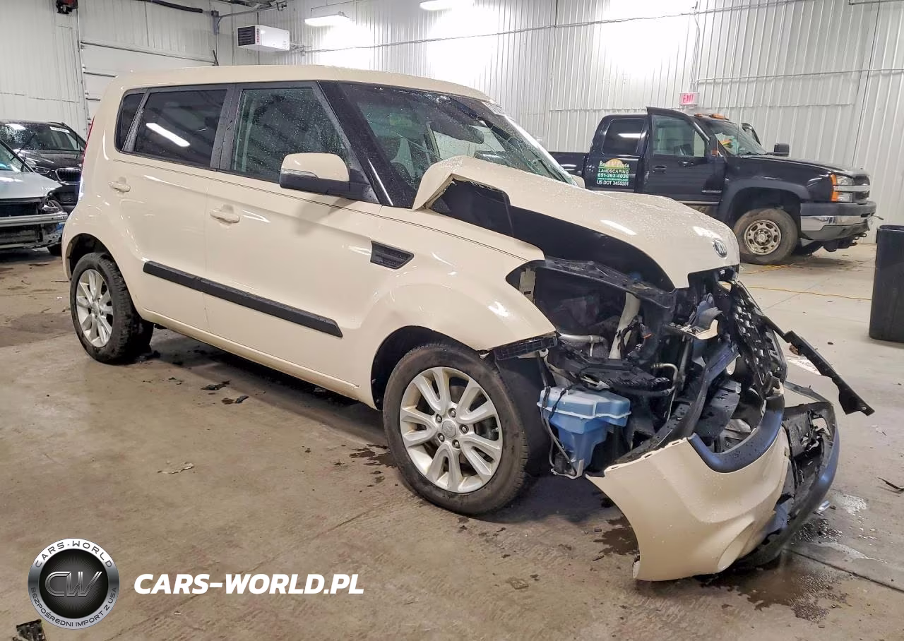 2013 Kia Soul + VIN:KNDJT2A60D7566618 - 4