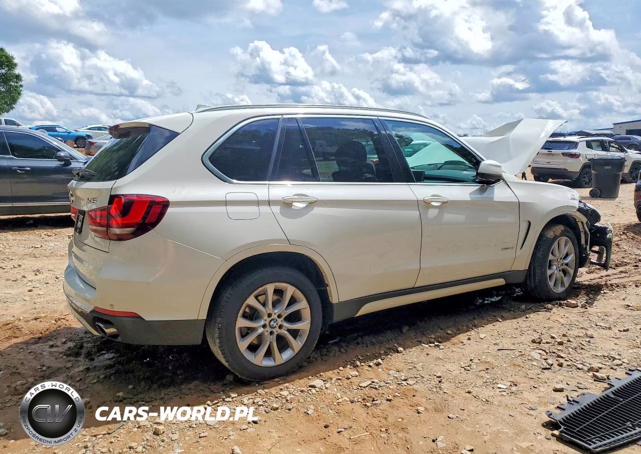 2015 BMW X5 xDrive35I VIN:5UXKR0C54F0K60916 - 3