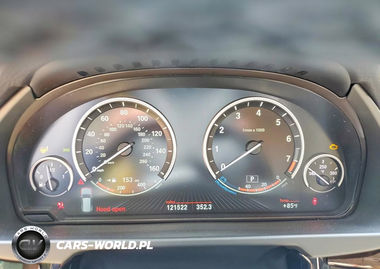 2015 BMW X5 xDrive35I VIN:5UXKR0C54F0K60916 - 9