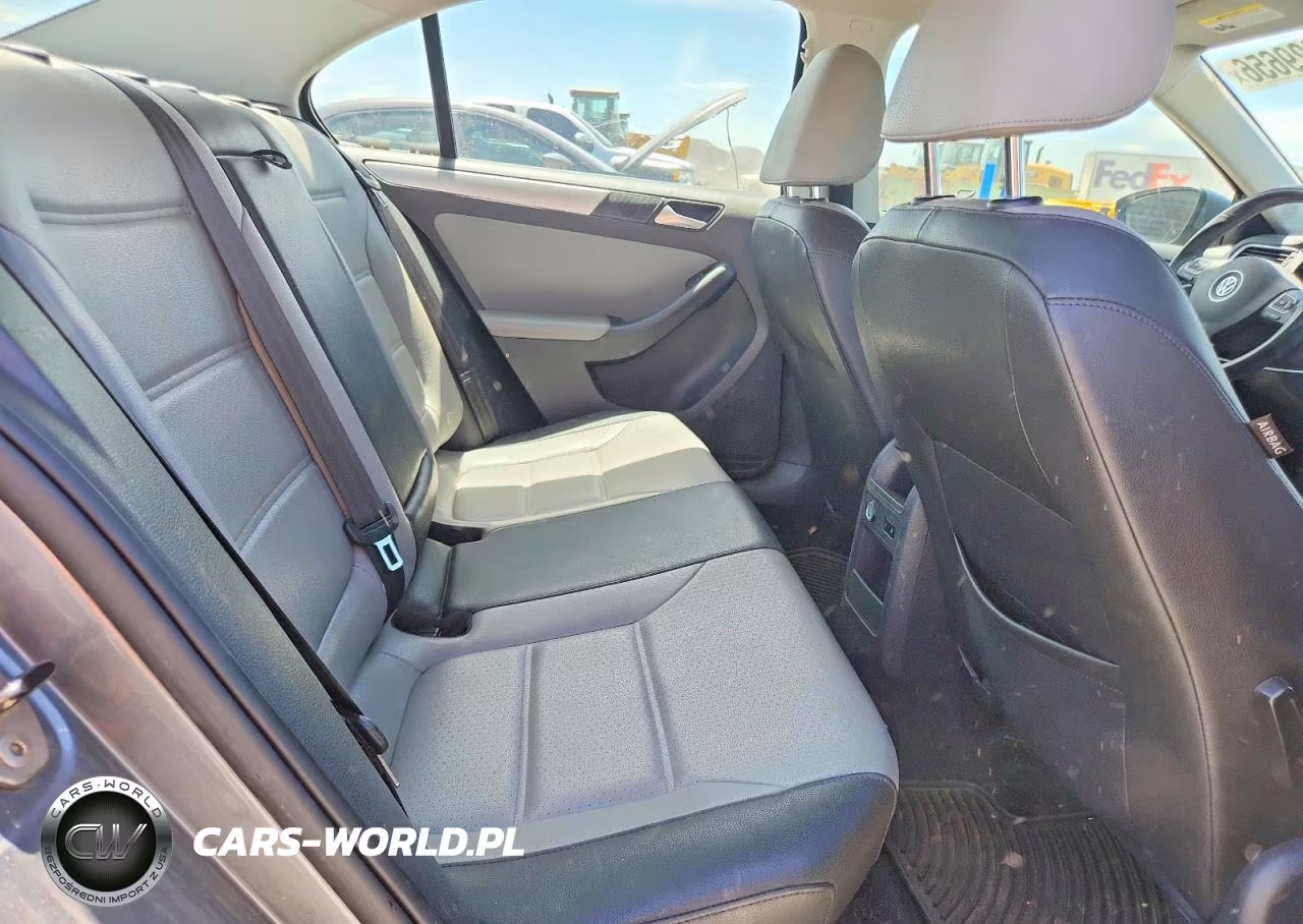 2013 Volkswagen Jetta Hybrid VIN:3VW637AJ9DM276906 - 10