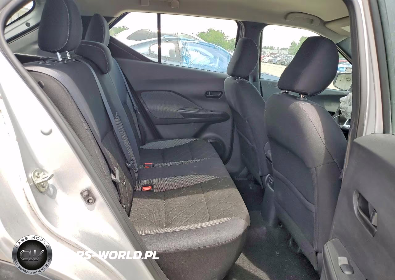 2019 Nissan Kicks S VIN:3N1CP5CU1KL568383 - 11