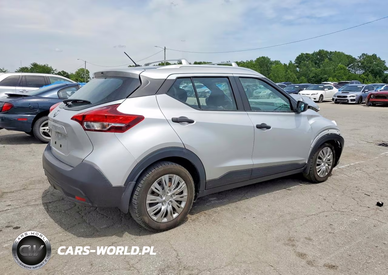 2019 Nissan Kicks S VIN:3N1CP5CU1KL568383 - 3
