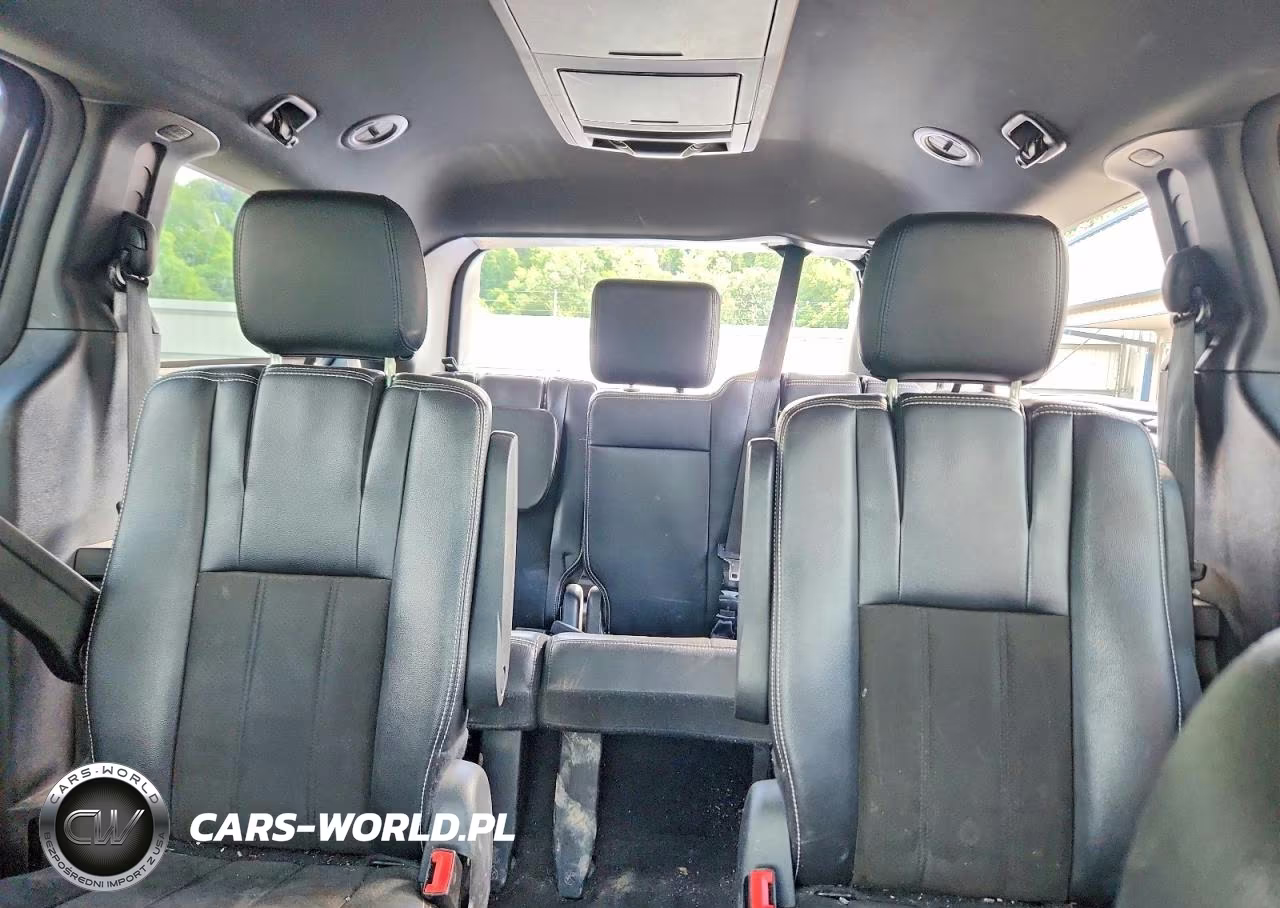 2019 Dodge Grand Caravan Sxt VIN:2C4RDGCG4KR528078 - 10