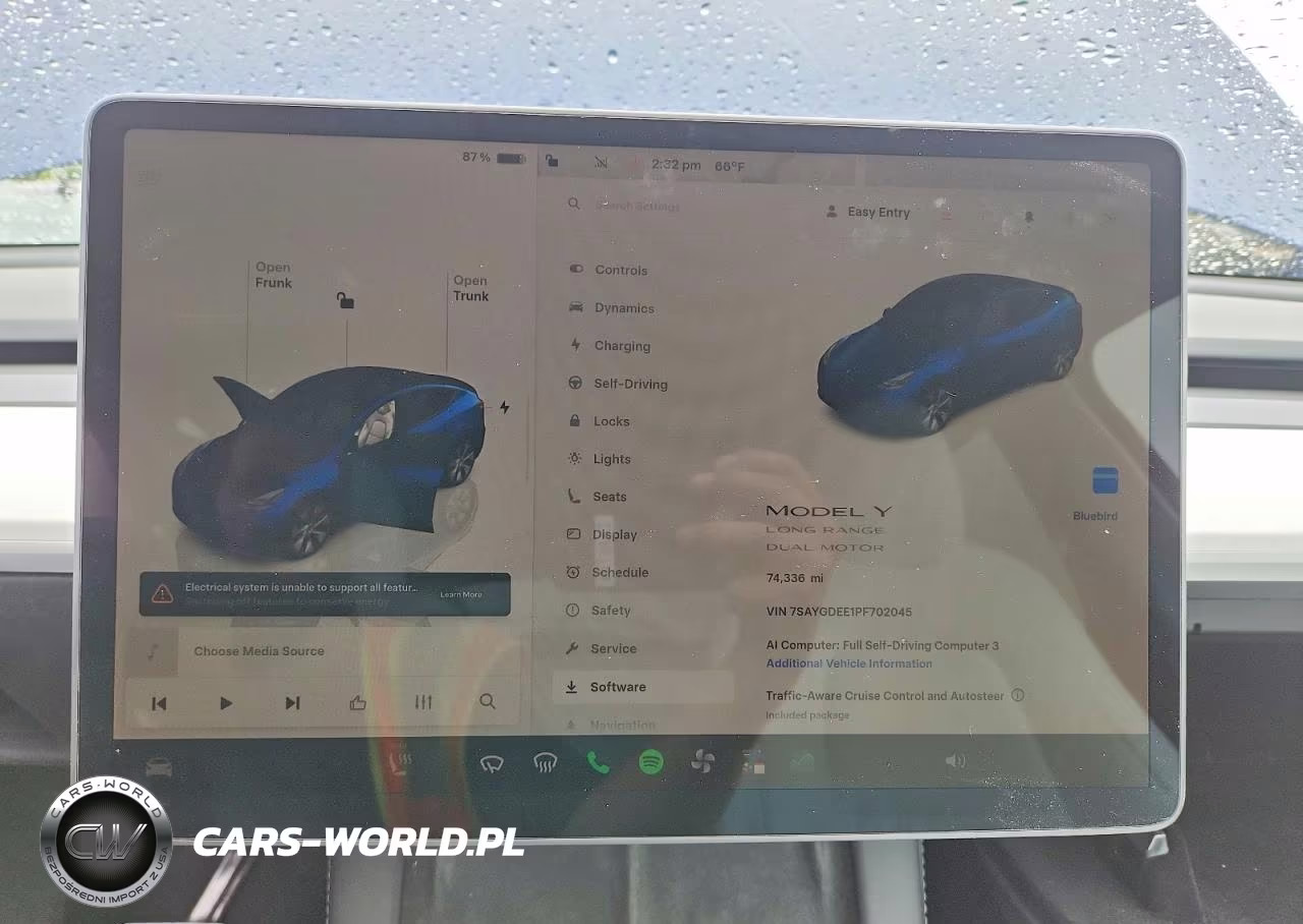 2023 Tesla Model Y VIN:7SAYGDEE1PF702045 - 9