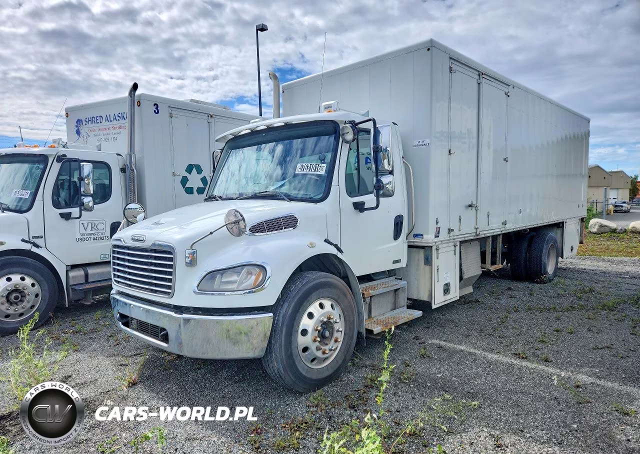 2010 Freightliner Business Class M2 Box Truck