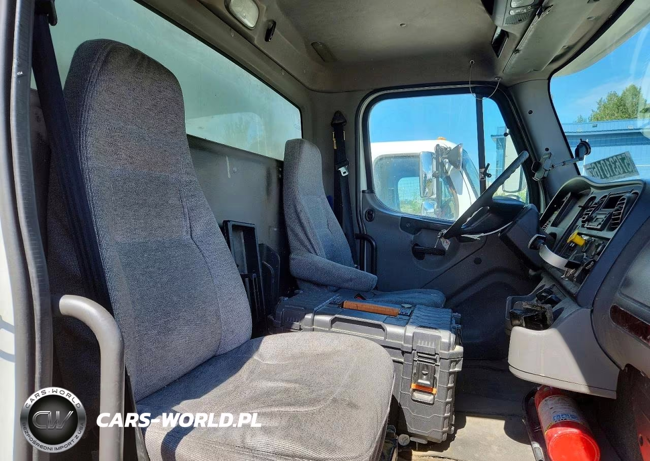 2010 Freightliner Business Class M2 Box Truck VIN:1FVACXDT8ADAT3208 - 10