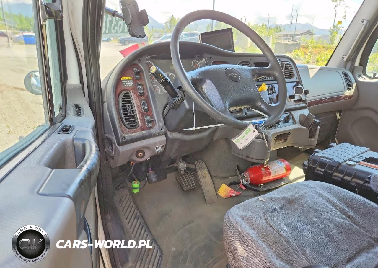 2010 Freightliner Business Class M2 Box Truck VIN:1FVACXDT8ADAT3208 - 8