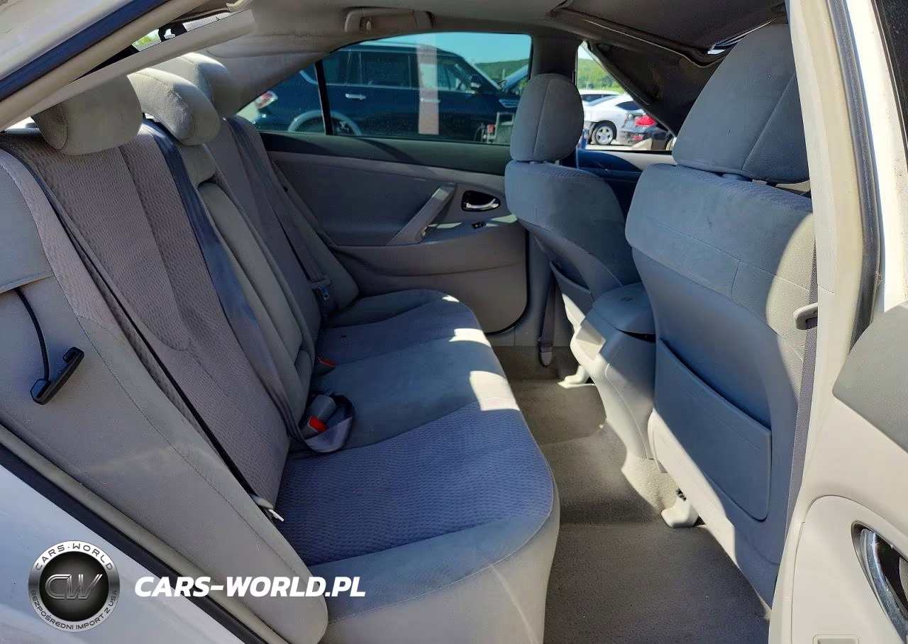 2010 Toyota Camry Le VIN:4T4BF3EK9AR031424 - 10