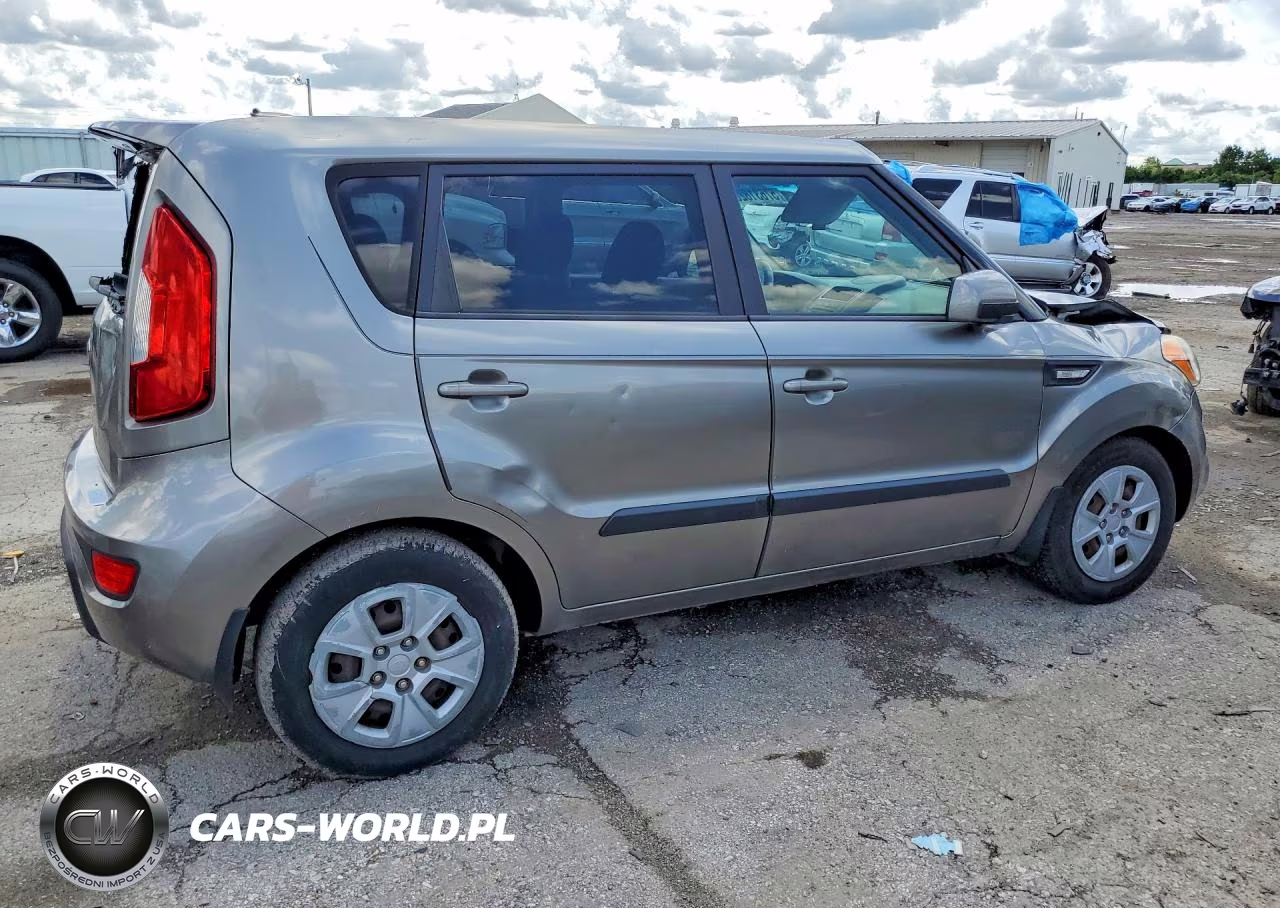 2013 Kia Soul Base VIN:KNDJT2A52D7624011 - 3