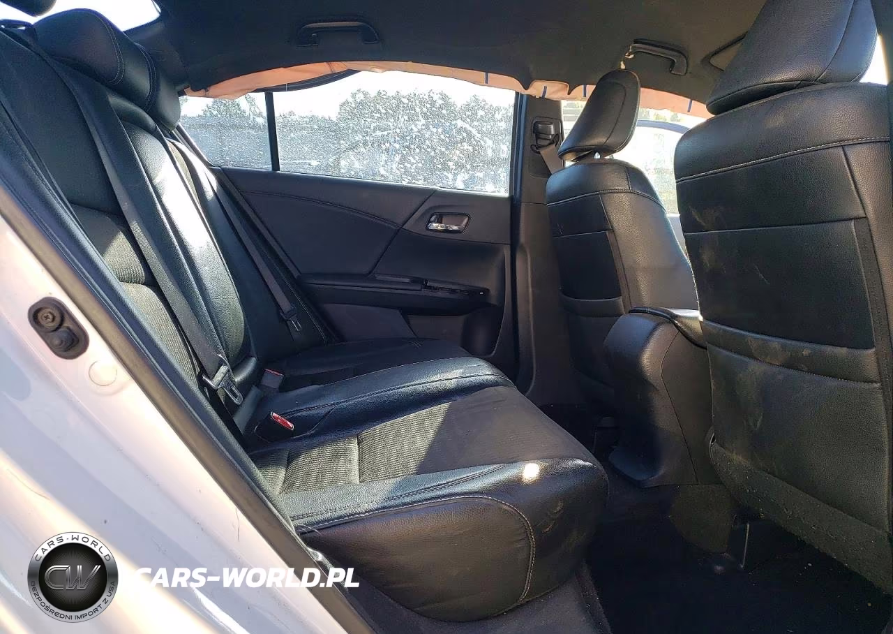 2017 Honda Accord Sport VIN:1HGCR2F5XHA088936 - 10