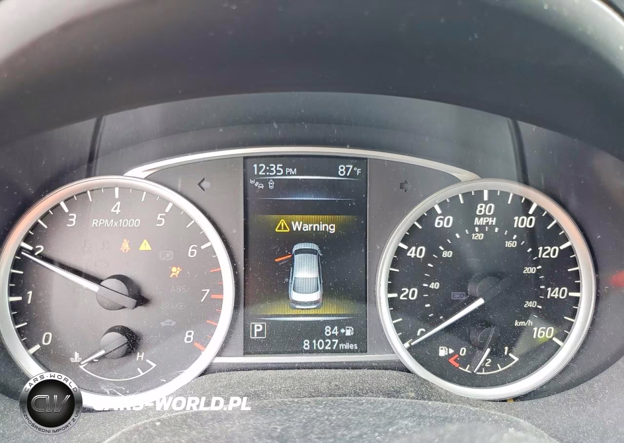 2018 Nissan Sentra Sr VIN:3N1AB7AP5JY339236 - 9