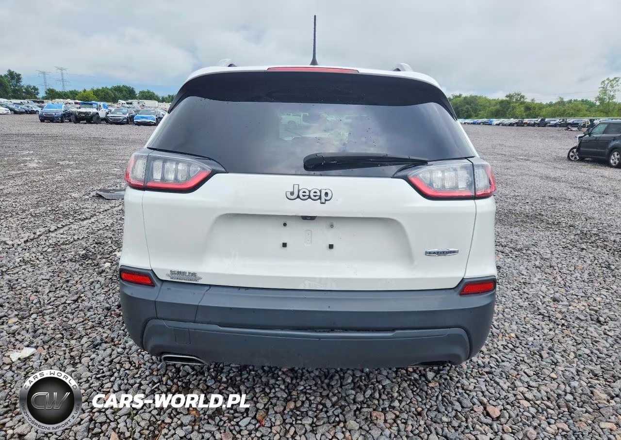 2019 Jeep Cherokee Latitude Plus VIN:1C4PJLLX2KD206695 - 6