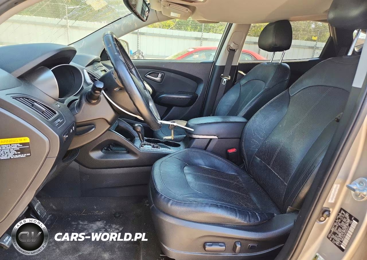 2012 Hyundai Tucson Limited VIN:KM8JU3AC9CU324107 - 7