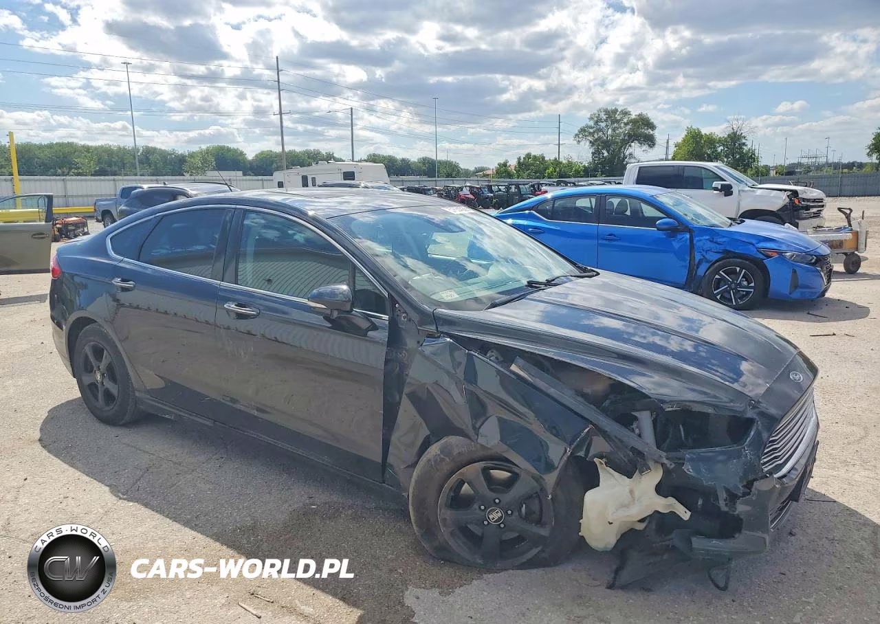 2014 Ford Fusion Titanium VIN:3FA6P0D98ER183174 - 4