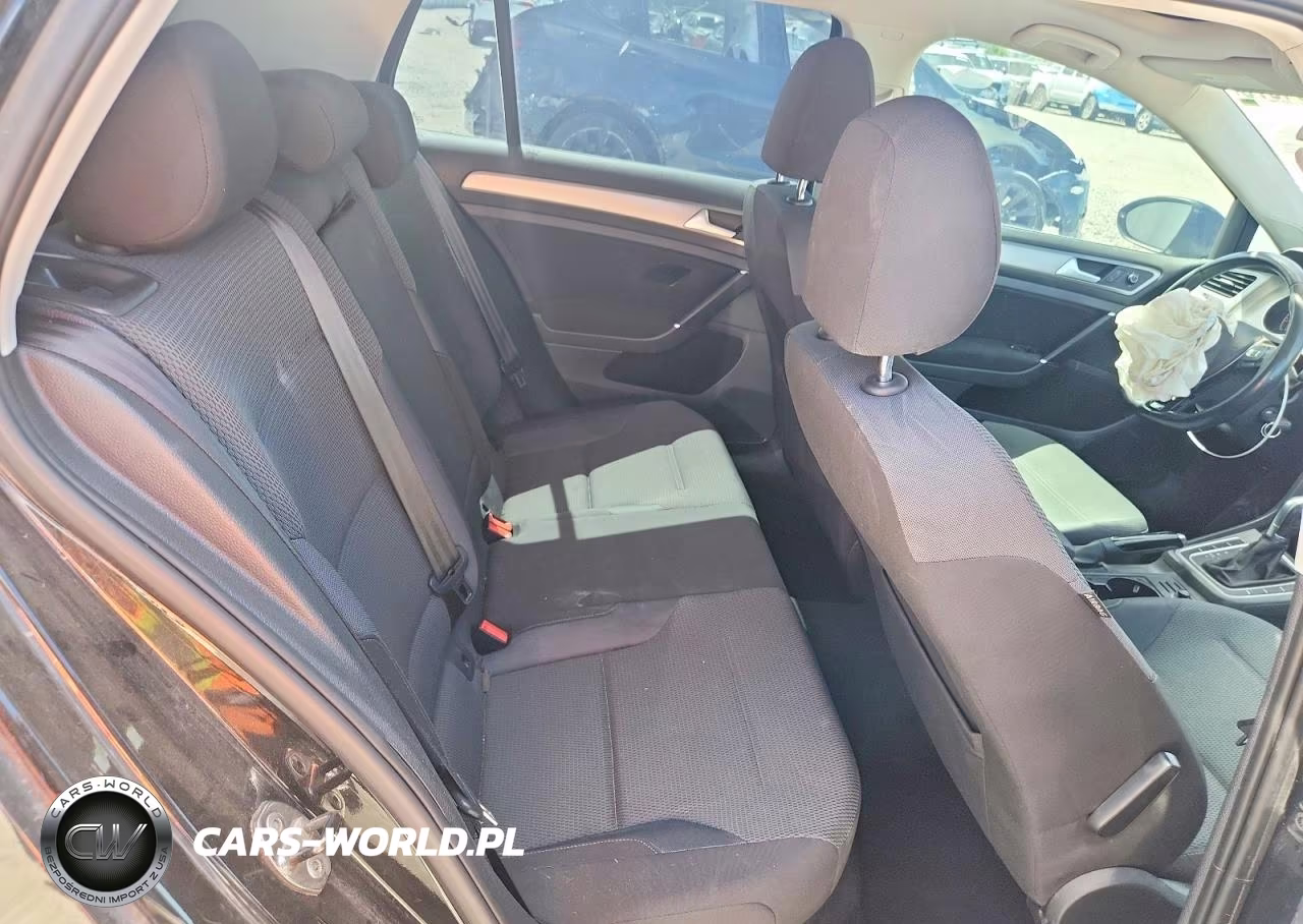 2016 Volkswagen Golf S VIN:3VW217AU0GM047422 - 10