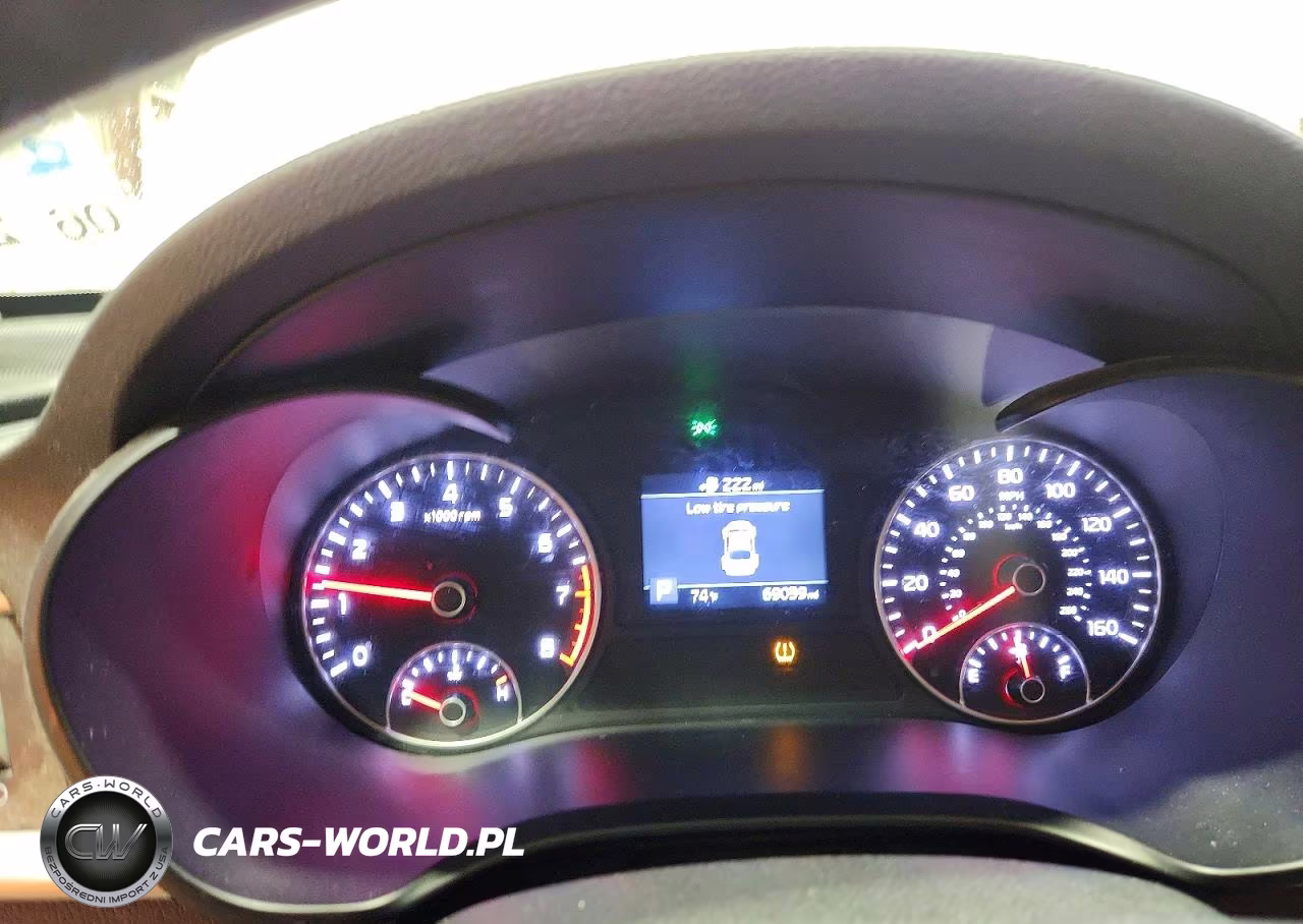 2019 Kia Optima S VIN:5XXGT4L32KG359953 - 9