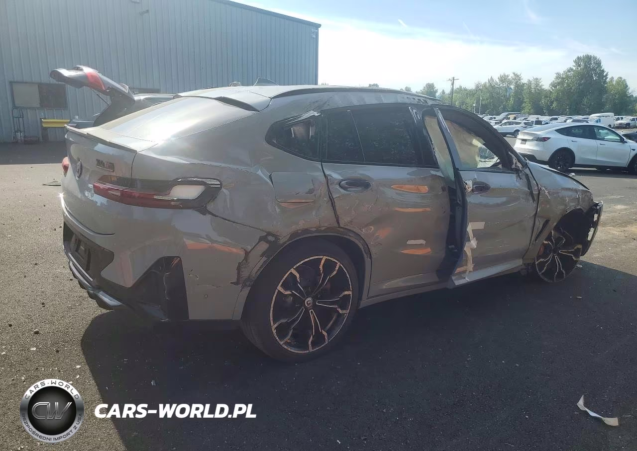 2023 BMW X4 M VIN:5YM23EC03P9R31145 - 3