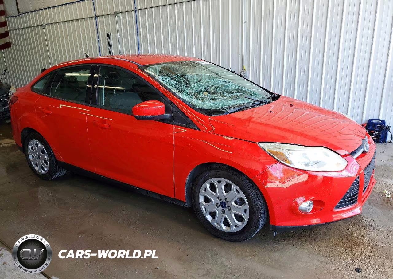 2012 Ford Focus Se VIN:1FAHP3F23CL233713 - 4