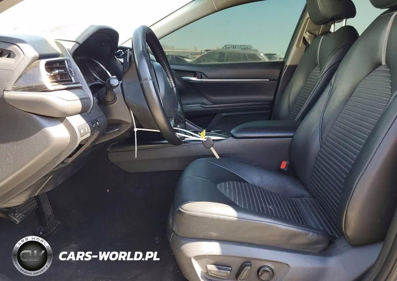 2018 Toyota Camry Se VIN:4T1B11HK4JU577038 - 7