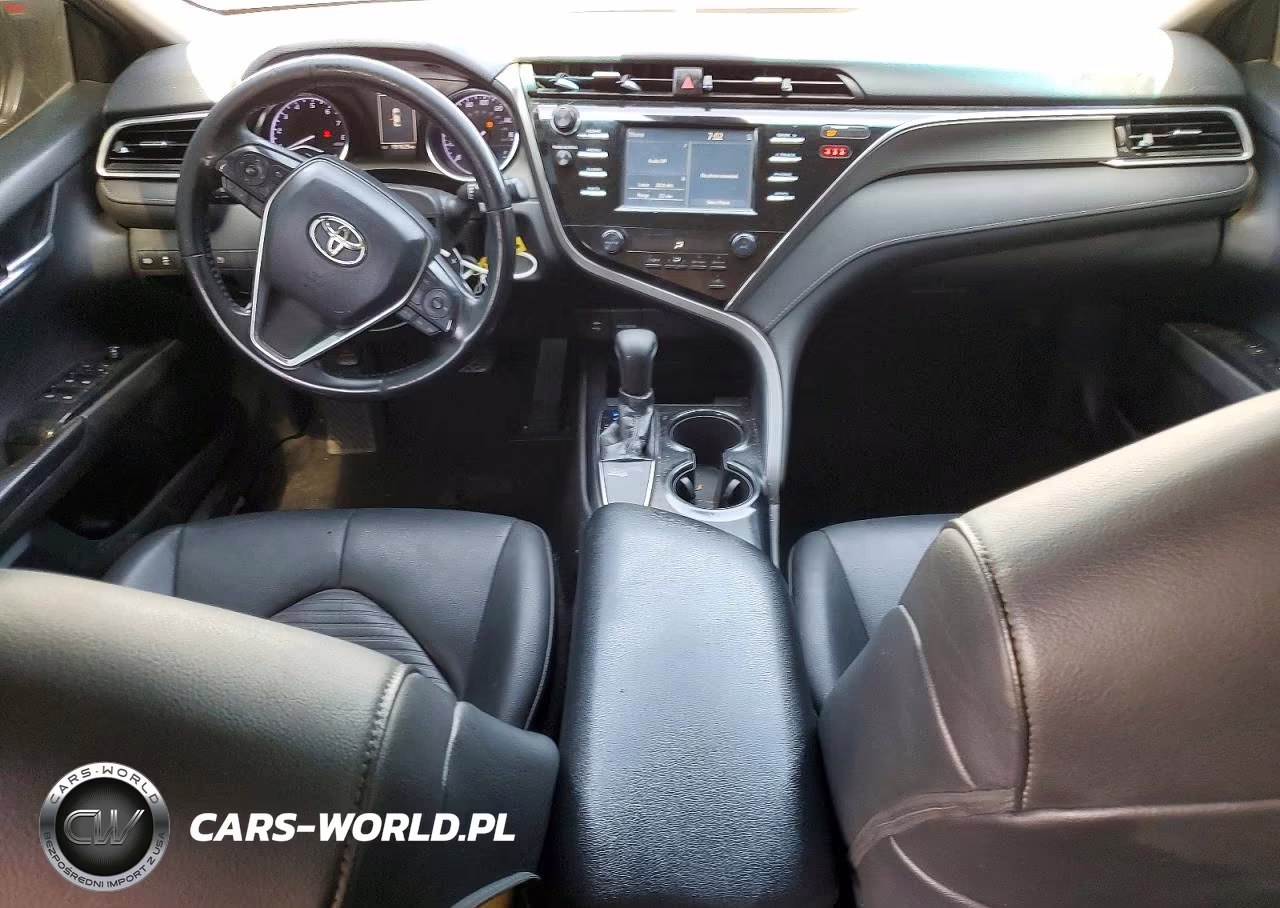 2018 Toyota Camry Se VIN:4T1B11HK4JU577038 - 8