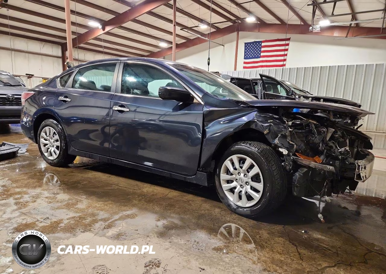 2015 Nissan Altima 2.5 S VIN:1N4AL3AP1FC212329 - 4