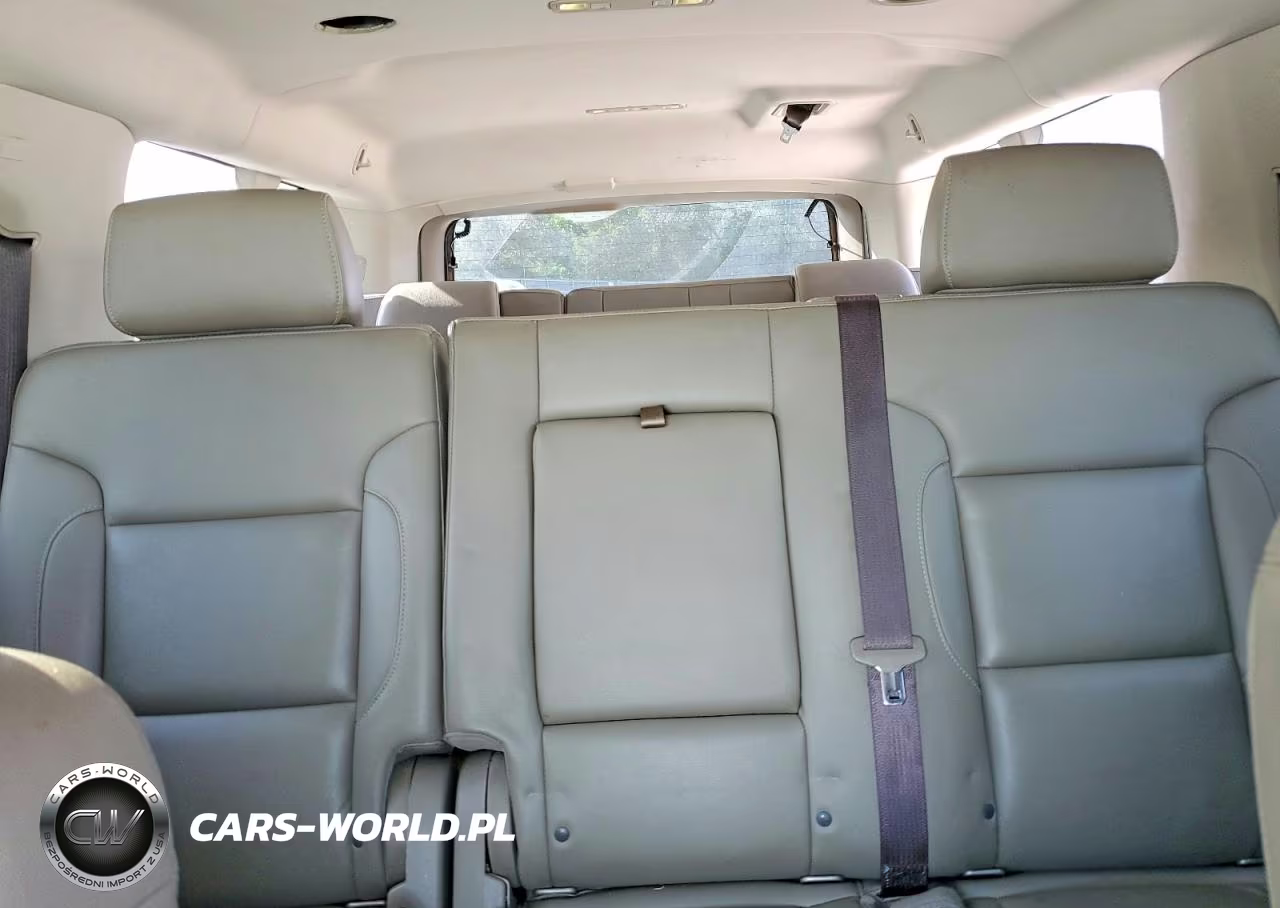 2017 Chevrolet Suburban C1500 Lt VIN:1GNSCHKC8HR194197 - 10