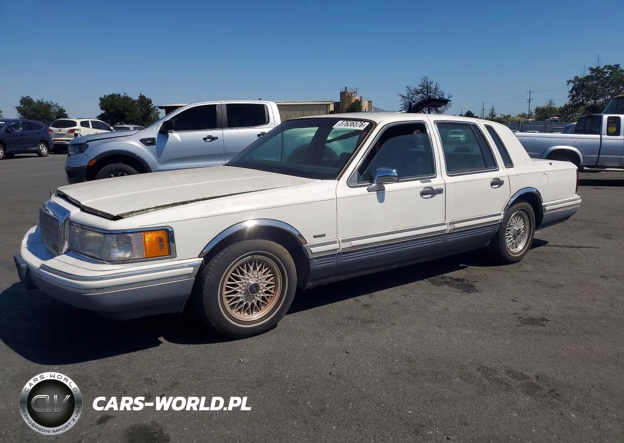1994 Lincoln Town Car Signature – zdjęcie 1 z 12