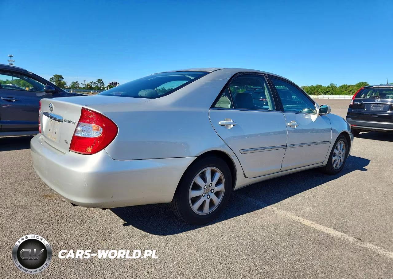 2002 Toyota Camry Xle V6 VIN:4T1BF30K02U031797 - 3
