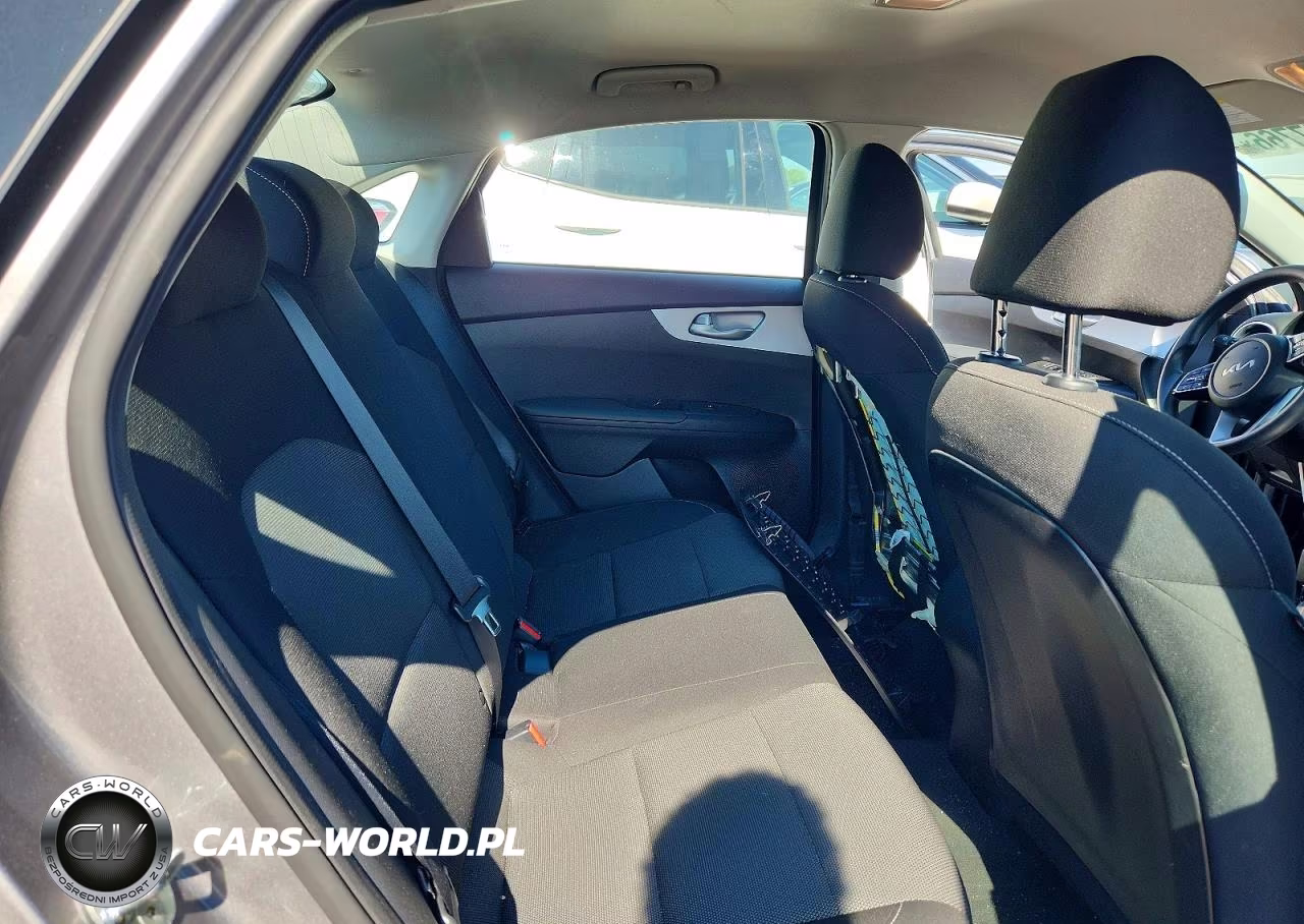 2023 Kia Forte Lxs VIN:3KPF24AD4PE531166 - 10