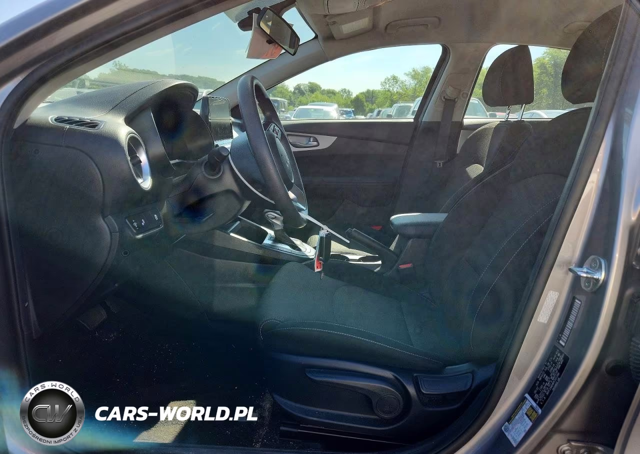 2023 Kia Forte Lxs VIN:3KPF24AD4PE531166 - 7