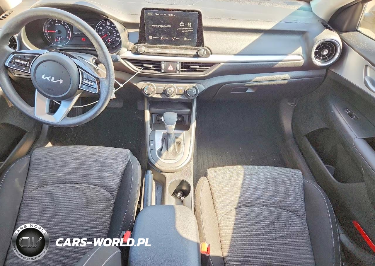 2023 Kia Forte Lxs VIN:3KPF24AD4PE531166 - 8