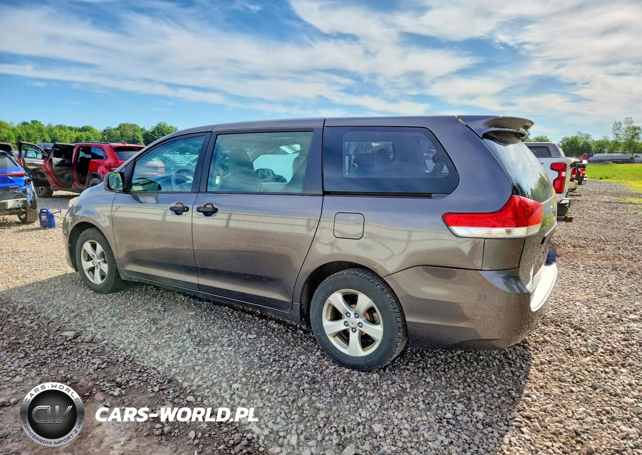2011 Toyota Sienna Base 7-Passenger VIN:5TDKA3DC5BS006467 - 2