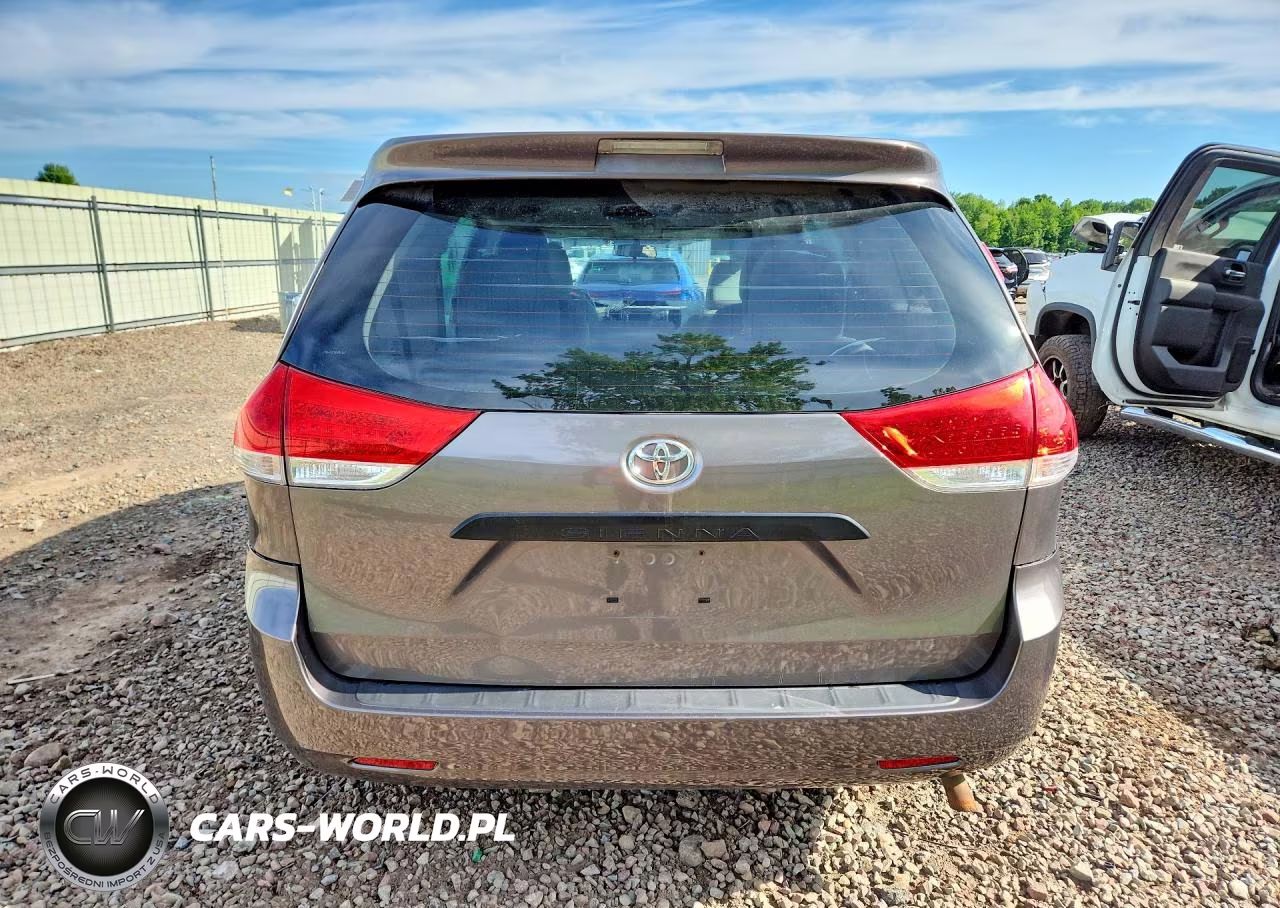 2011 Toyota Sienna Base 7-Passenger VIN:5TDKA3DC5BS006467 - 6